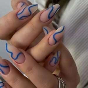 Blue Design Press-On Nails